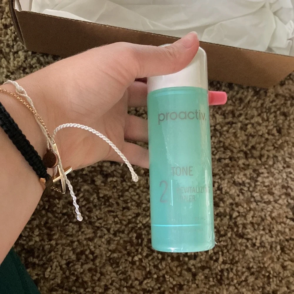 Proactiv Bundle - Picture 4 of 7